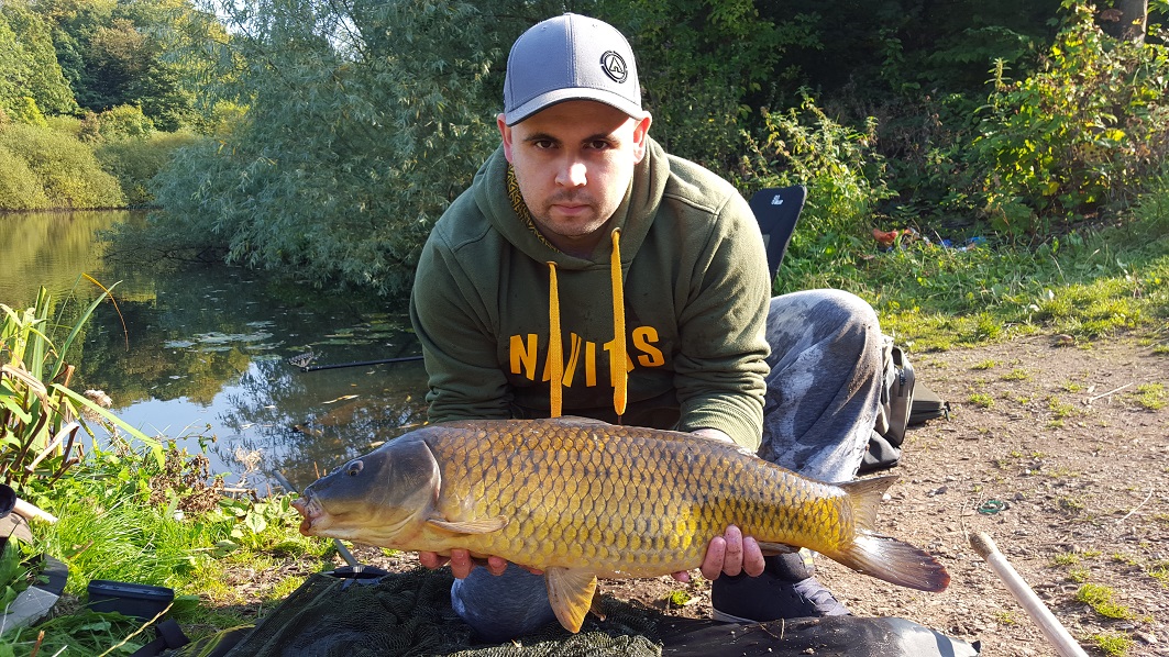 Joe Cooper 17.5 lb Common Carp Leg-o-Mutton.jpg Joe Cooper 17.5 lb Common Carp Leg-o-Mutton.jpg
